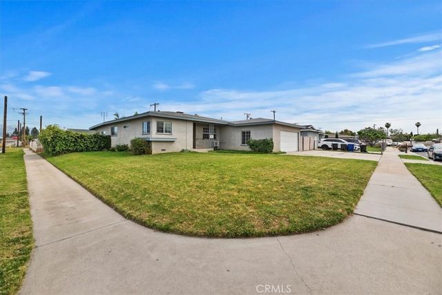 333 S Pampas, Rialto, CA 92376