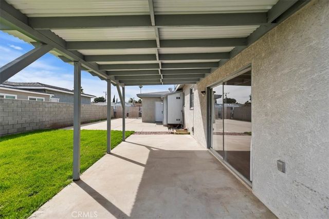 333 S Pampas, Rialto, CA 92376