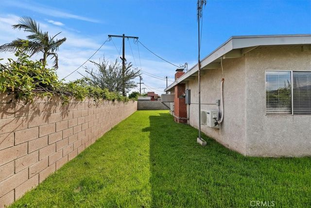 333 S Pampas, Rialto, CA 92376