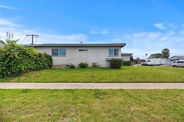 333 S Pampas, Rialto, CA 92376