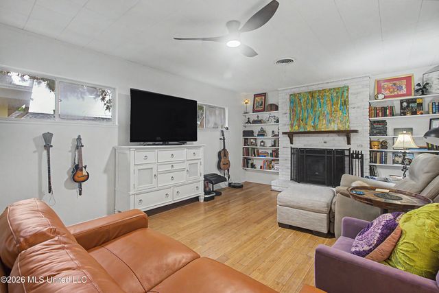 364 Porter Avenue, Biloxi, MS 39530