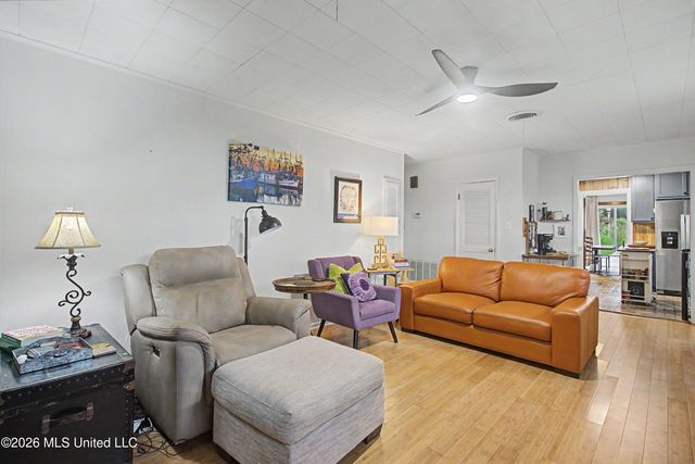 364 Porter Avenue, Biloxi, MS 39530