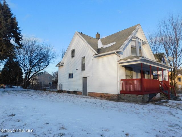 924 Pinewood Avenue, Toledo, OH 43607