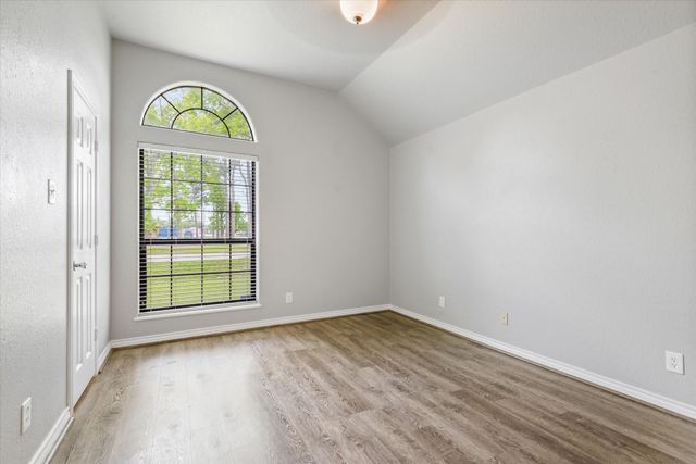 12326 11th Street, Santa Fe, TX 77510
