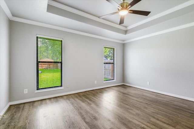 12326 11th Street, Santa Fe, TX 77510