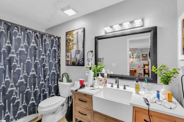 70 Briarview Circle, Greenville, SC 29615