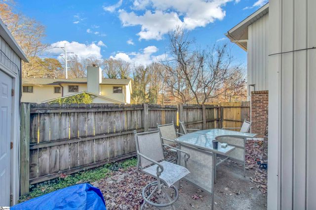 70 Briarview Circle, Greenville, SC 29615