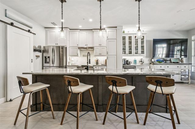 6331 SUNSET BAY CIRCLE, Apollo Beach, FL 33572