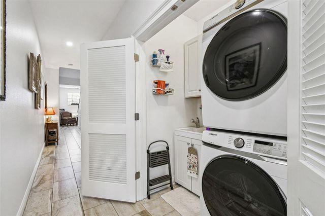 6331 SUNSET BAY CIRCLE, Apollo Beach, FL 33572