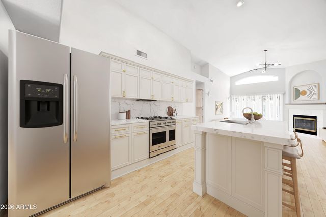 4303 E ANGELA Drive, Phoenix, AZ 85032