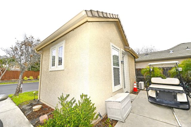 4793 N Emerald Peak Drive, Clovis, CA 93619