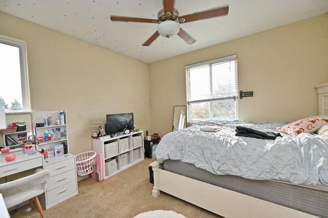 4793 N Emerald Peak Drive, Clovis, CA 93619