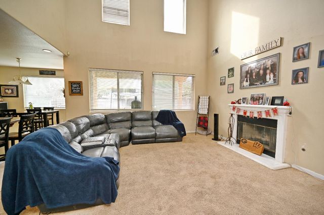 4793 N Emerald Peak Drive, Clovis, CA 93619