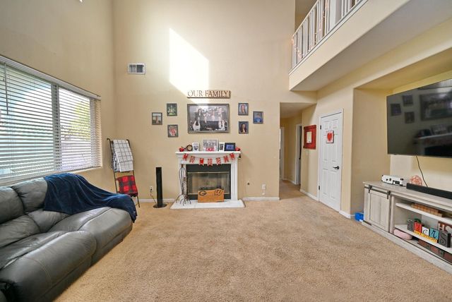 4793 N Emerald Peak Drive, Clovis, CA 93619