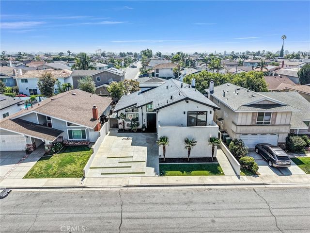 4388 Fir Avenue, Seal Beach, CA 90740