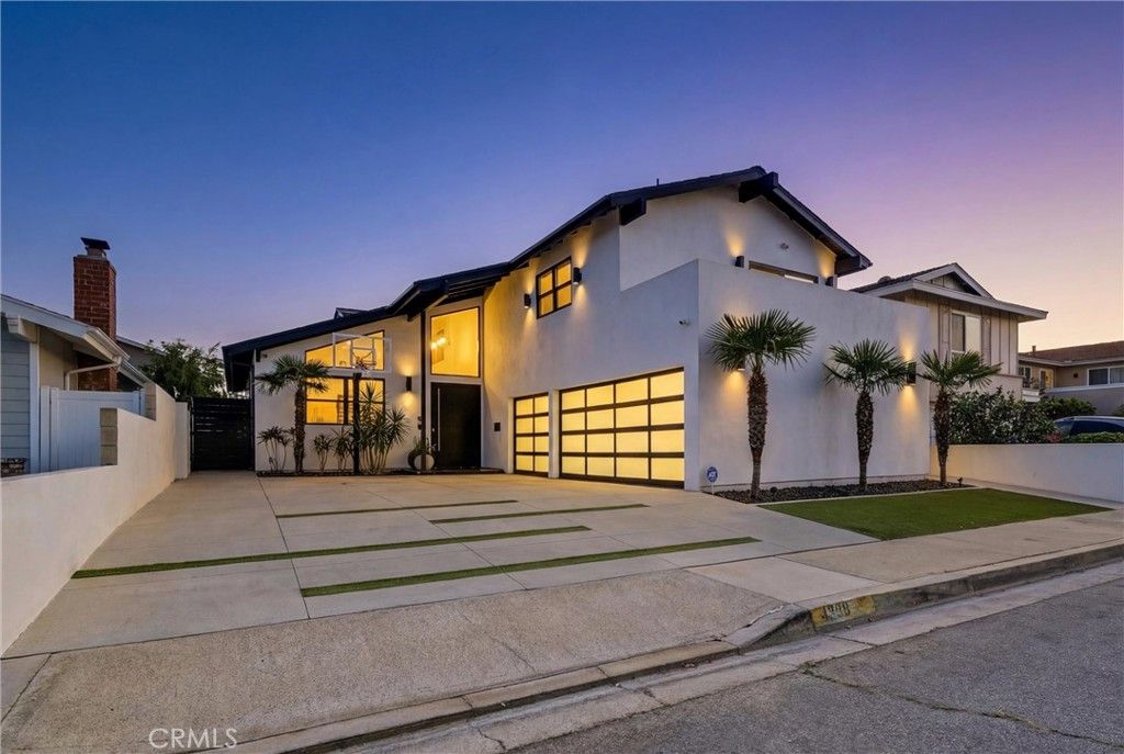 4388 Fir Avenue, Seal Beach, CA 90740