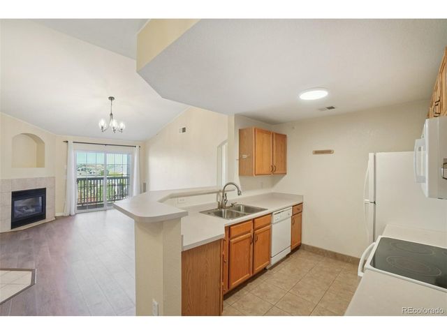 7440 S Blackhawk St 4-305, Englewood, CO 80112