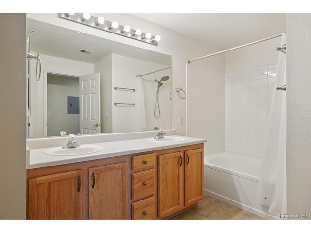 7440 S Blackhawk St 4-305, Englewood, CO 80112