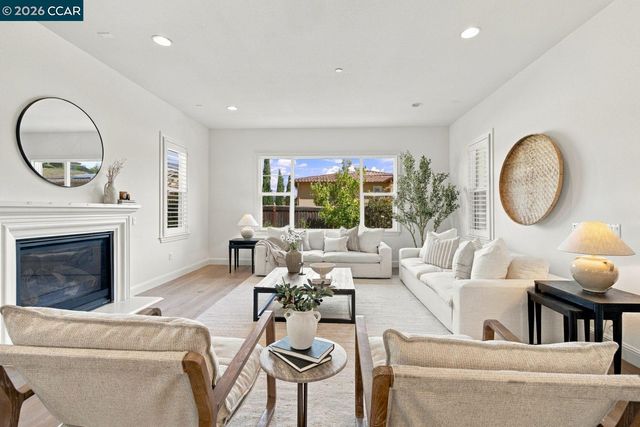 3008 Drysdale St, Danville, CA 94506