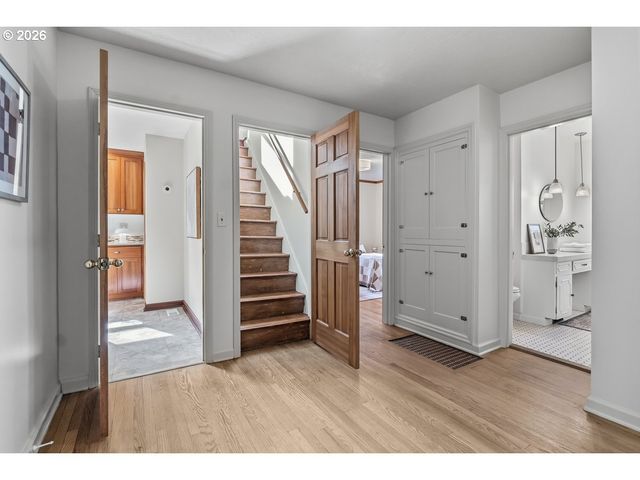 1721 Ne 62ND Ave, Portland, OR 97213