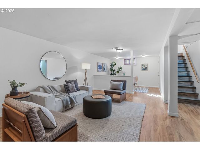 1721 Ne 62ND Ave, Portland, OR 97213