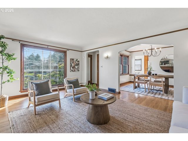 1721 Ne 62ND Ave, Portland, OR 97213