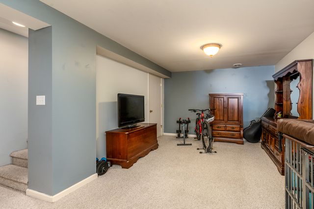 3453 S Illinois Avenue, Carbondale, IL 62903