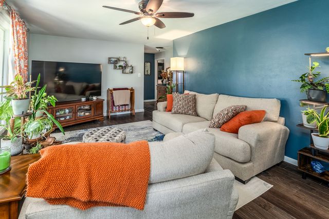 3453 S Illinois Avenue, Carbondale, IL 62903