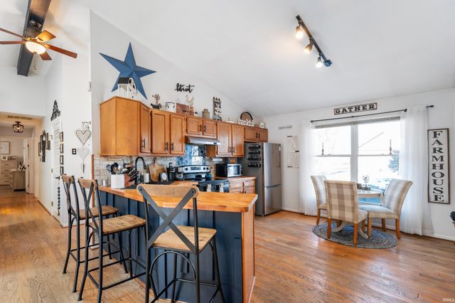 4909 W Prairiewood Drive, Muncie, IN 47304