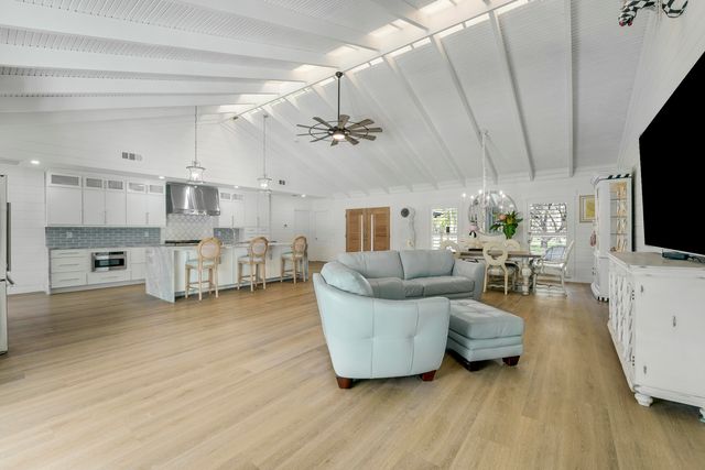 4042 SW Bimini Circle N, Palm City, FL 34990