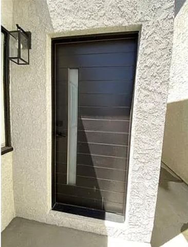 18701 Sunburst, Northridge, CA 91324