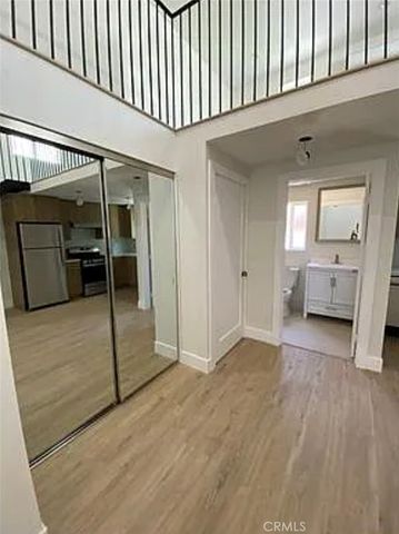 18701 Sunburst, Northridge, CA 91324