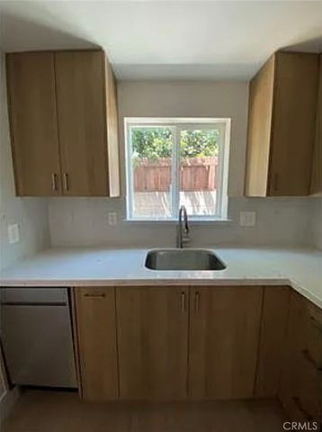 18701 Sunburst, Northridge, CA 91324