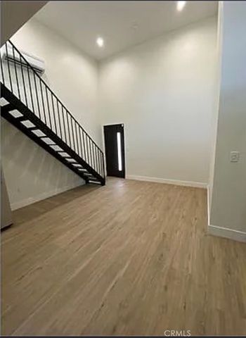 18701 Sunburst, Northridge, CA 91324