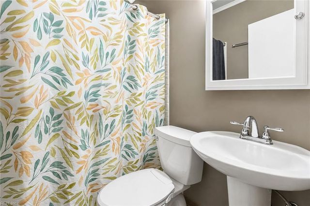 752 Old Oyster Point RD, Newport News, VA 23602