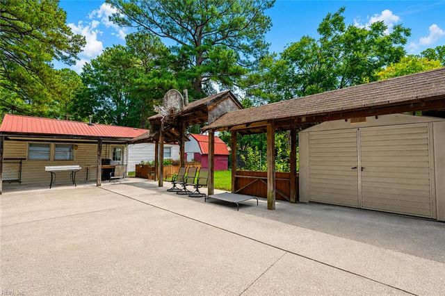 752 Old Oyster Point RD, Newport News, VA 23602