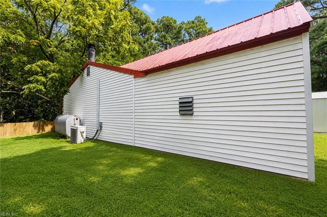 752 Old Oyster Point RD, Newport News, VA 23602