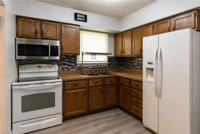 752 Old Oyster Point RD, Newport News, VA 23602