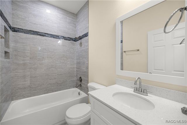 13745 SW 43rd Circle, Ocala, FL 34473