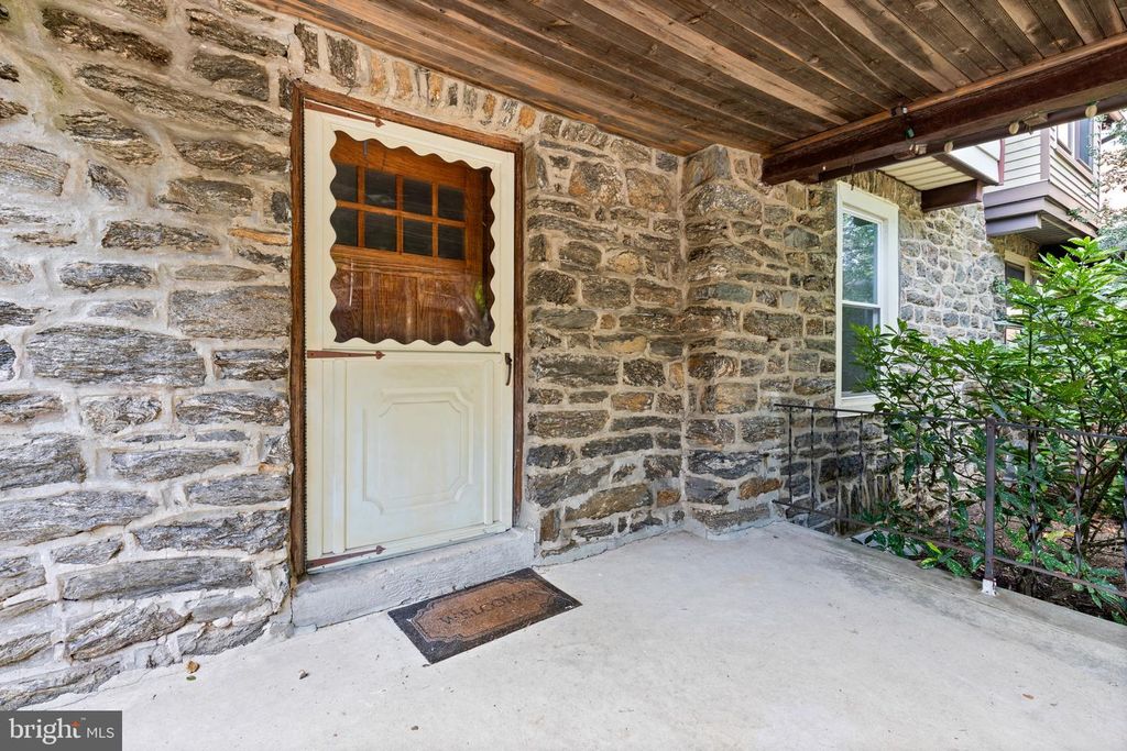 129 W NIPPON ST, PHILADELPHIA, PA 19119 — photo 4