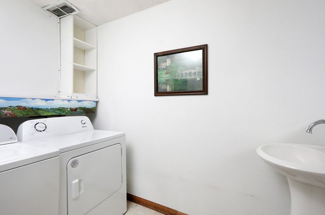 2811 SE 22nd Street 930, Des Moines, IA 50320