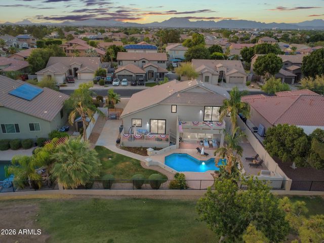 9737 E LOBO Avenue, Mesa, AZ 85209