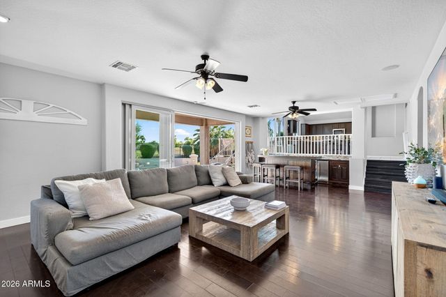 9737 E LOBO Avenue, Mesa, AZ 85209