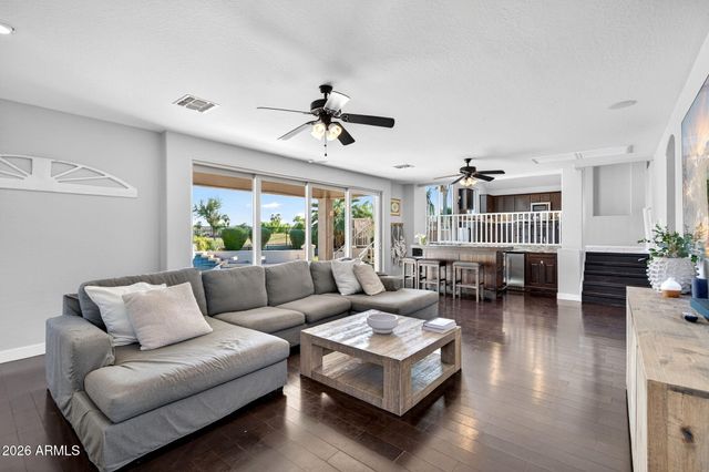 9737 E LOBO Avenue, Mesa, AZ 85209