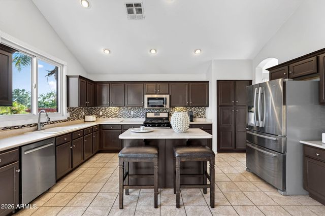 9737 E LOBO Avenue, Mesa, AZ 85209