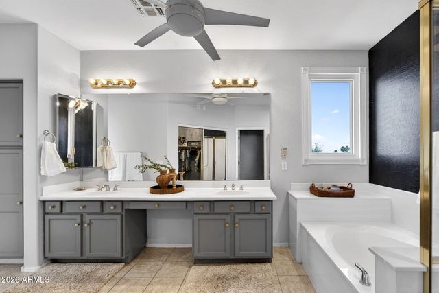 9737 E LOBO Avenue, Mesa, AZ 85209