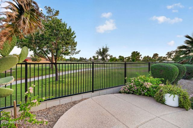 9737 E LOBO Avenue, Mesa, AZ 85209
