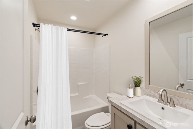 390 Mira Court SE, Ocean Shores, WA 98569