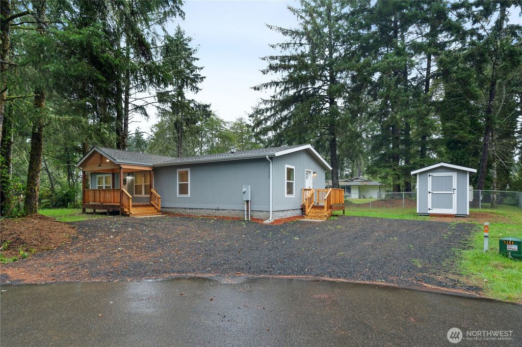 390 Mira Court SE, Ocean Shores, WA 98569