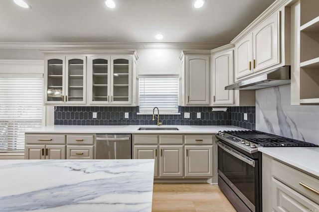 26 Shenandoah Way, Cabot, AR 72023